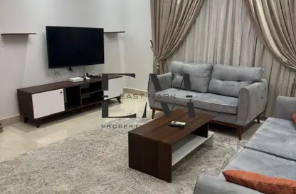 Villa - 6 Bedrooms - 5 Bathrooms for rent in Aswar Residence - 5th Settlement Compounds - The 5th Settlement - New Cairo City - Cairo