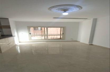 Office Space - 4 Bedrooms - 3 Bathrooms for rent in Makram Ebeid St. - 6th Zone - Nasr City - Cairo