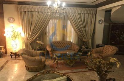 دوبلكس - 3 غرف نوم - 3 حمامات للبيع في المنطقة د - حى جنوب الاكايمية - مدينة القاهرة الجديدة - القاهرة