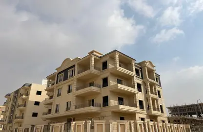 Apartment - 3 Bedrooms - 3 Bathrooms for sale in Bait Alwatan - The 5th Settlement - New Cairo City - Cairo