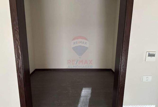 8702343 - صورة العقار 2