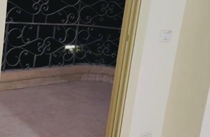 Apartment - 4 Bedrooms - 2 Bathrooms for sale in Abd Al Aziz Talaat St. - 6th Zone - Nasr City - Cairo