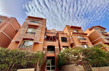 Apartment - 3 Bedrooms - 2 Bathrooms for sale in Green 3 - 2nd District - Sheikh Zayed City - Giza