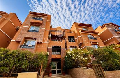 Apartment - 3 Bedrooms - 2 Bathrooms for sale in Green 3 - 2nd District - Sheikh Zayed City - Giza