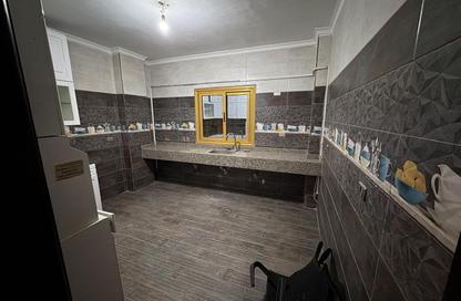 Apartment - 4 Bedrooms - 2 Bathrooms for rent in Ahmed Shawky Axis - El Banafseg 1 - El Banafseg - New Cairo City - Cairo