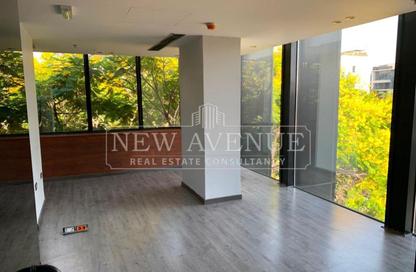 Office Space - Studio - 2 Bathrooms for sale in The Waterway View - 90 Street - The 5th Settlement - New Cairo City - Cairo