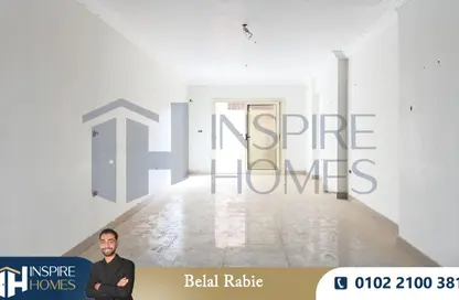 شقة - 3 غرف نوم - 2 حمامات للبيع في سان ستيفانو - حي شرق - الاسكندرية