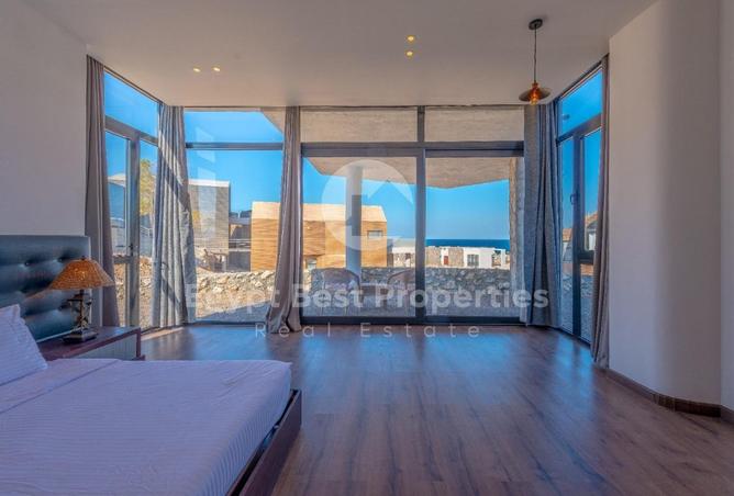 70102438 - Property Image 2