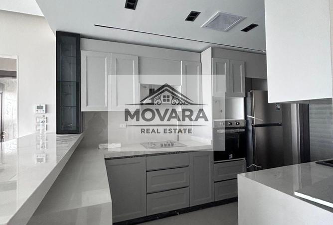 98013465 - Property Image 3