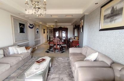Apartment - 3 Bedrooms - 2 Bathrooms for sale in Laurent - Hay Sharq - Alexandria Apartment - 3 Bedrooms - 2 Bathrooms for sale in Laurent - Hay Sharq - Alexandria