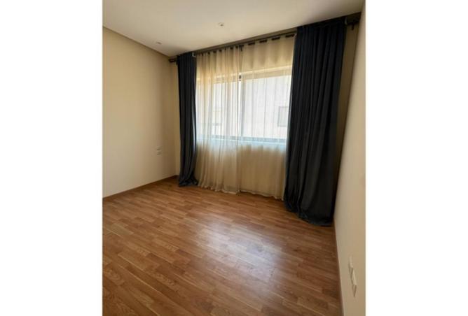 87206646 - Property Image 3