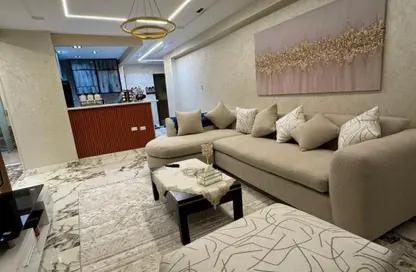 شقة - 3 غرف نوم - 3 حمامات للبيع في البوابة الثانية - احمس - حدائق الاهرام - الجيزة