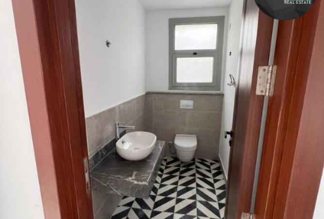 70108605 - صورة العقار 3