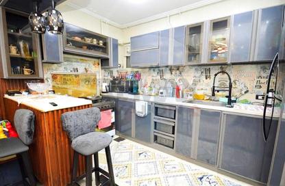 Apartment - 2 Bedrooms - 1 Bathroom for sale in Al Hilton St. - Smouha - Hay Sharq - Alexandria