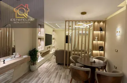 Apartment - 2 Bedrooms - 1 Bathroom for rent in Royal Maxim - 5th Settlement Compounds - The 5th Settlement - New Cairo City - Cairo