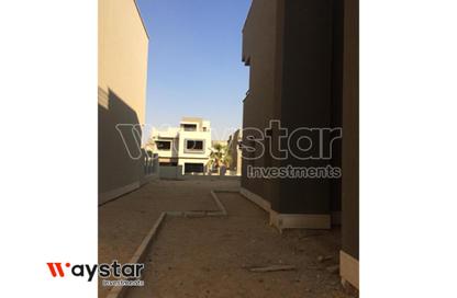 Villa - 5 Bedrooms - 5 Bathrooms for sale in Village Gardens Katameya - 5th Settlement Compounds - The 5th Settlement - New Cairo City - Cairo