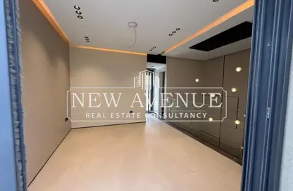 فيلا - 4 غرف نوم - 4 حمامات للبيع في سوديك ايست - الحي السادس - هليوبوليس الجديدة - القاهرة