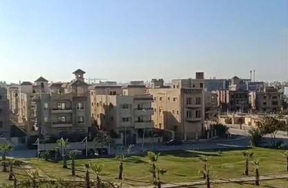 Apartment - 3 Bedrooms - 2 Bathrooms for sale in West Somid - 6 October City - Giza