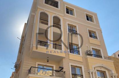 Apartment - 3 Bedrooms - 2 Bathrooms for sale in Mohamed Naguib Axis - Abou El Houl - New Cairo City - Cairo