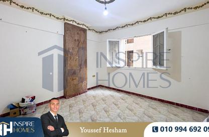 Apartment - 3 Bedrooms - 1 Bathroom for sale in Smouha - Hay Sharq - Alexandria