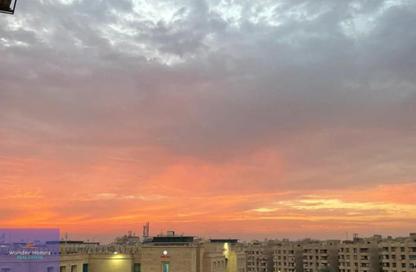 Duplex - 5 Bedrooms - 3 Bathrooms for sale in El Laselky St. - Hay El Maadi - Cairo