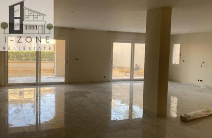 Villa - 4 Bedrooms - 3 Bathrooms for rent in Uptown Cairo - Mokattam - Cairo