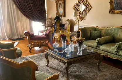 Apartment - 3 Bedrooms - 3 Bathrooms for sale in Cornish El Nile St. - Maadi - Hay El Maadi - Cairo