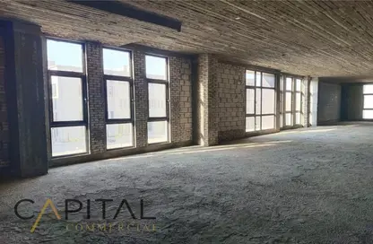 بناية كاملة - استوديو للايجار في مساكن ديستريكت 5 - كمبوندات القطامية - القطامية - مدينة القاهرة الجديدة - القاهرة