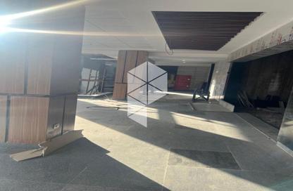 Shop - Studio - 2 Bathrooms for sale in North Teseen St. - The 5th Settlement - New Cairo City - Cairo