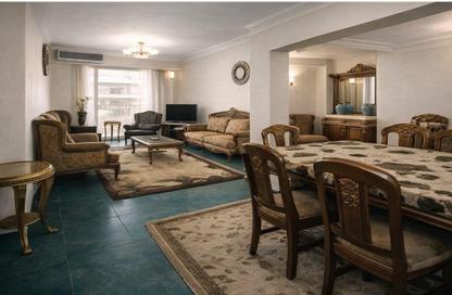 Apartment - 2 Bedrooms - 1 Bathroom for rent in Al Mesaha St. - Dokki - Giza