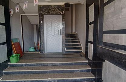 شقة - 2 غرف نوم - 1 حمام للايجار في المحور المركزي - الحي الاول - مدينة 6 أكتوبر - الجيزة