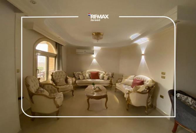 102345956 - Property Image 2