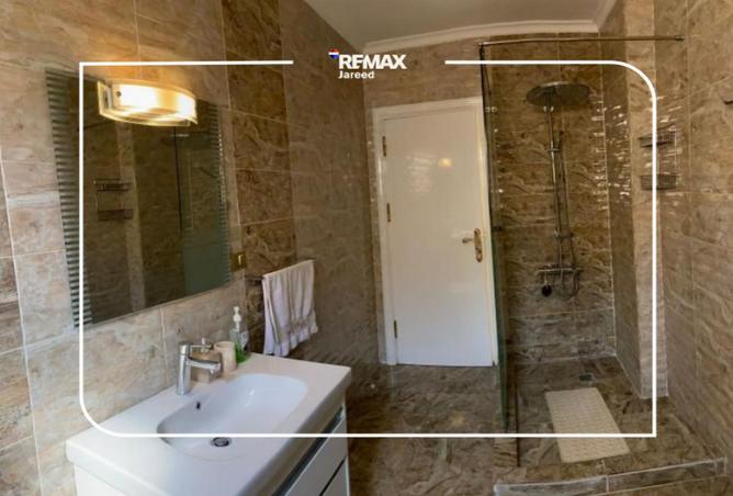 102345956 - Property Image 3