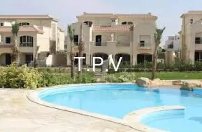 فيلا - 5 غرف نوم - 5 حمامات للبيع في الباتيو 1 - المستثمرين الشمالية - مدينة القاهرة الجديدة - القاهرة