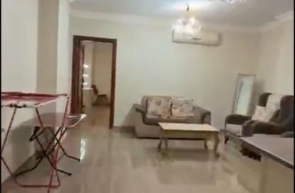 شقة - غرفة نوم - 1 حمام للايجار في شارع عبد العزيز الدريني - الروضة - حي المنيل - القاهرة