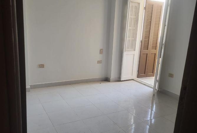 101489475 - Property Image 3