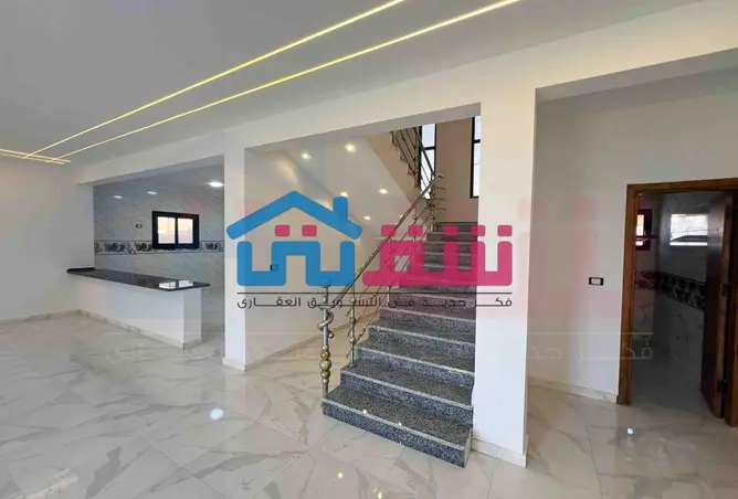 120611940 - Property Image 2