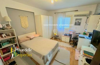 Apartment - 3 Bedrooms - 3 Bathrooms for sale in Street 276 - New Maadi - Hay El Maadi - Cairo