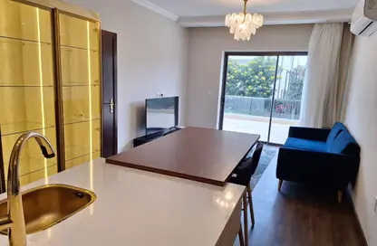 Apartment - 2 Bedrooms - 3 Bathrooms for sale in Lake View Residence - 5th Settlement Compounds - The 5th Settlement - New Cairo City - Cairo