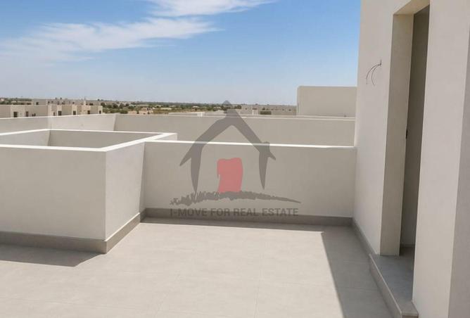 97144630 - Property Image 3