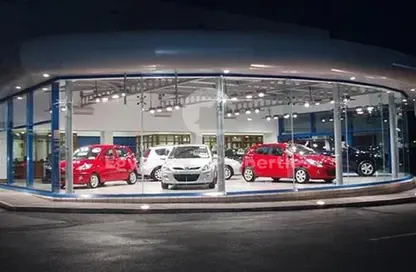 معرض - استوديو - 4 حمامات للبيع في شارع التسعين الشمالي - التجمع الخامس - مدينة القاهرة الجديدة - القاهرة