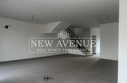 تاون هاوس - 3 غرف نوم - 3 حمامات للبيع في كمبوند البروج - كمبوندات الشروق - مدينة الشروق - القاهرة