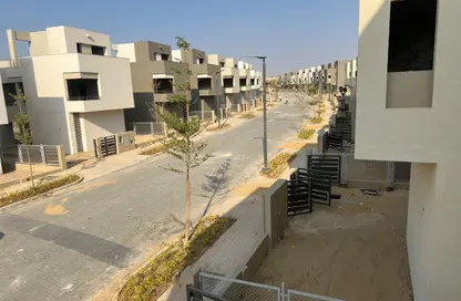 تاون هاوس - 5 غرف نوم - 5 حمامات للبيع في ذا كراون - طريق مصر اسكندرية الصحراوي - مدينة 6 أكتوبر - الجيزة