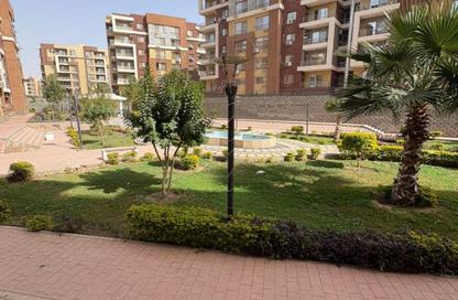 Apartment - 3 Bedrooms - 2 Bathrooms for sale in Al Shabab Road - 4th Neighborhood - 2nd District East - Shorouk City - Cairo