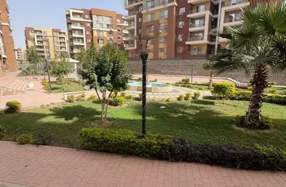 شقة - 3 غرف نوم - 2 حمامات للبيع في طريق الشباب - المجاورة الرابعة - الحي الثاني شرق - مدينة الشروق - القاهرة