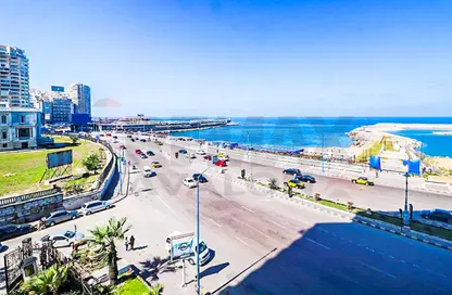 شقة - 4 غرف نوم - 5 حمامات للبيع في طريق الجيش - جليم - حي شرق - الاسكندرية