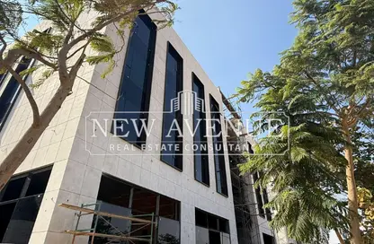 Office Space - Studio for sale in The Waterway View - 90 Street - The 5th Settlement - New Cairo City - Cairo