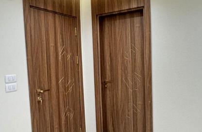 شقة - 3 غرف نوم - 3 حمامات للبيع في شارع أبو الكرامات - العجوزة - الجيزة