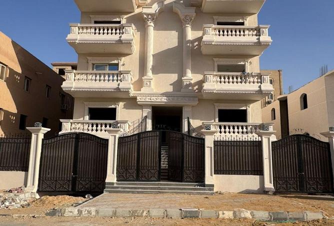 8693602 - صورة العقار 2