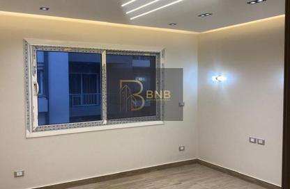 Apartment - 3 Bedrooms - 2 Bathrooms for rent in Cluster 1 - Hyde Park - New Cairo City - Cairo